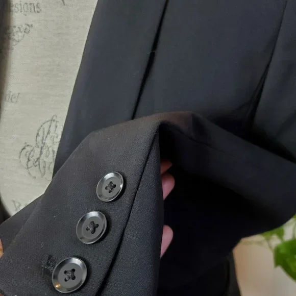 VINCE | Modern Criss Cross Collar Wool Blend Open Blazer (Size M) - Picture 4 of 7